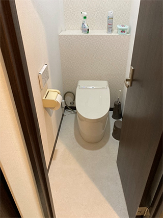 トイレ室内全体