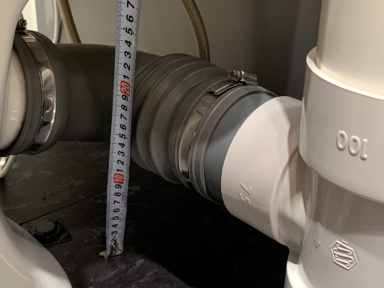 トイレの排水管（床から排水管の距離）